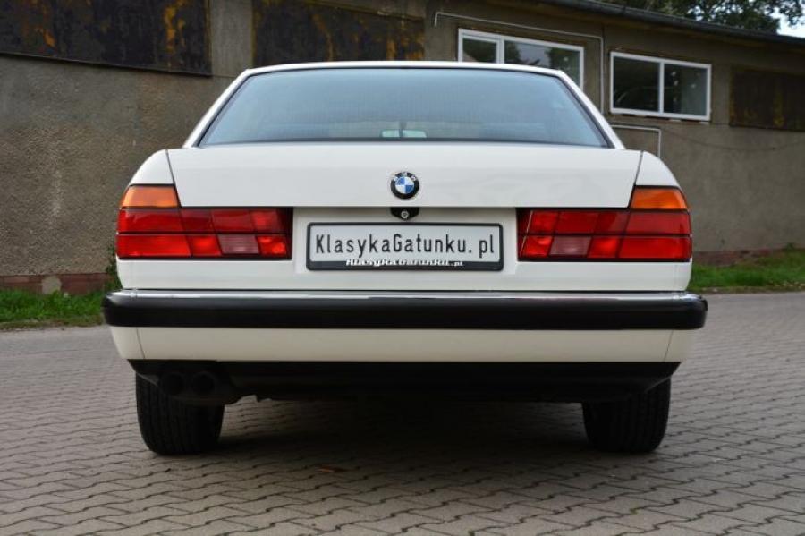  BMW 740i (E32) 1992 года  (UK) (фото 119 из 170)
